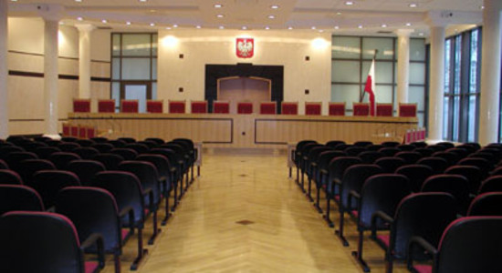 Projekt PiS ws statusu sędziów TK jest już w Sejmie