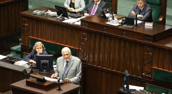 Ustawa o TK w Sejmie: wystąpienia przedstawicieli klubów parlamentarnych